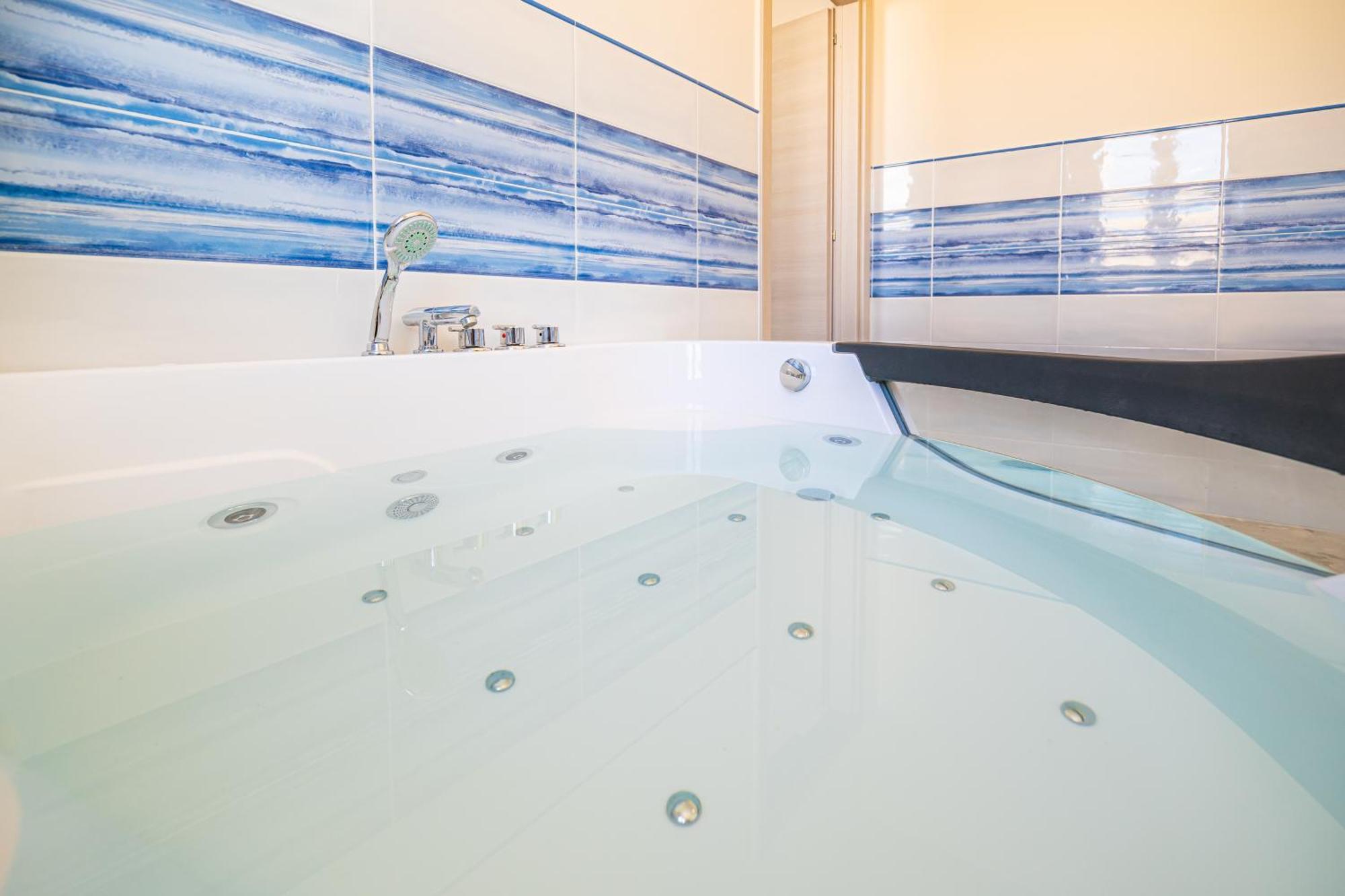 Bed and Breakfast Dei Del Mare Extra Luxury Gallipoli Exterior foto